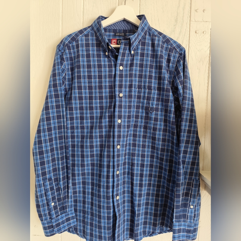 3/$30💜Men's CHAPs Blue Plaid Button Down Shirt Size M